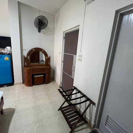 Bunraksa Resort Hotel Kamphaeng Phet Exterior foto