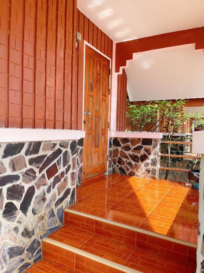Bunraksa Resort Hotel Kamphaeng Phet Exterior foto