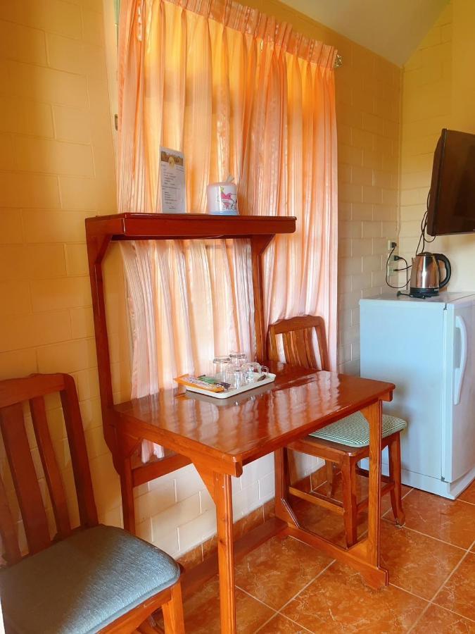 Bunraksa Resort Hotel Kamphaeng Phet Exterior foto